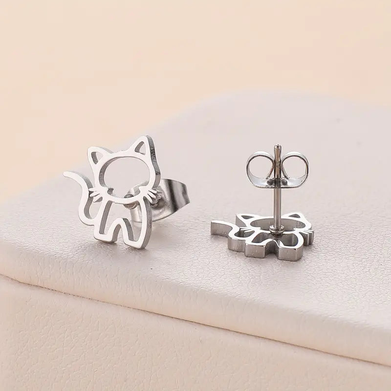 Elegant 18K Gold-Plated Kitty Stud Earring