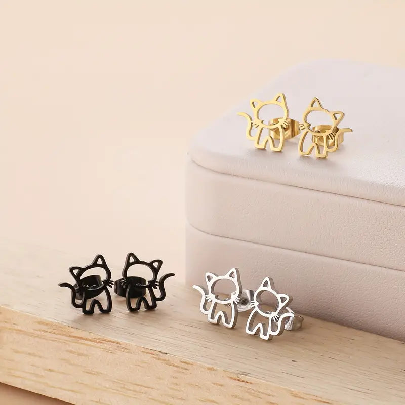 Elegant 18K Gold-Plated Kitty Stud Earring